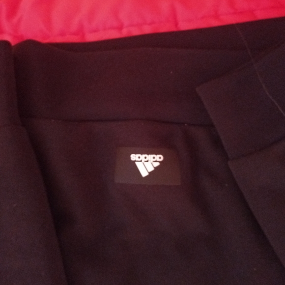 Adidas long sleeve sweater Brand new - Picture 3 of 4